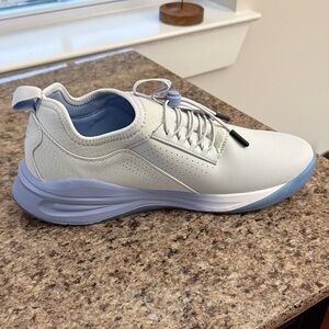 Men’s Clove Medical Sneakers